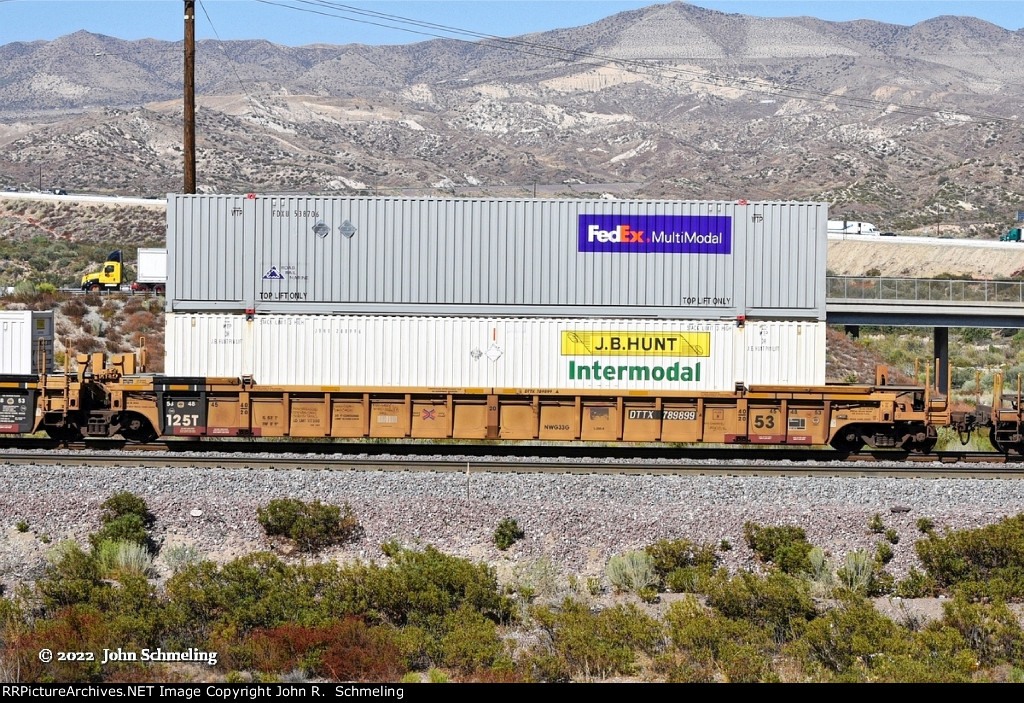 DTTX 789899-A with FedEx & JB Hunt container load at Cajon CA. 9/17/2022.